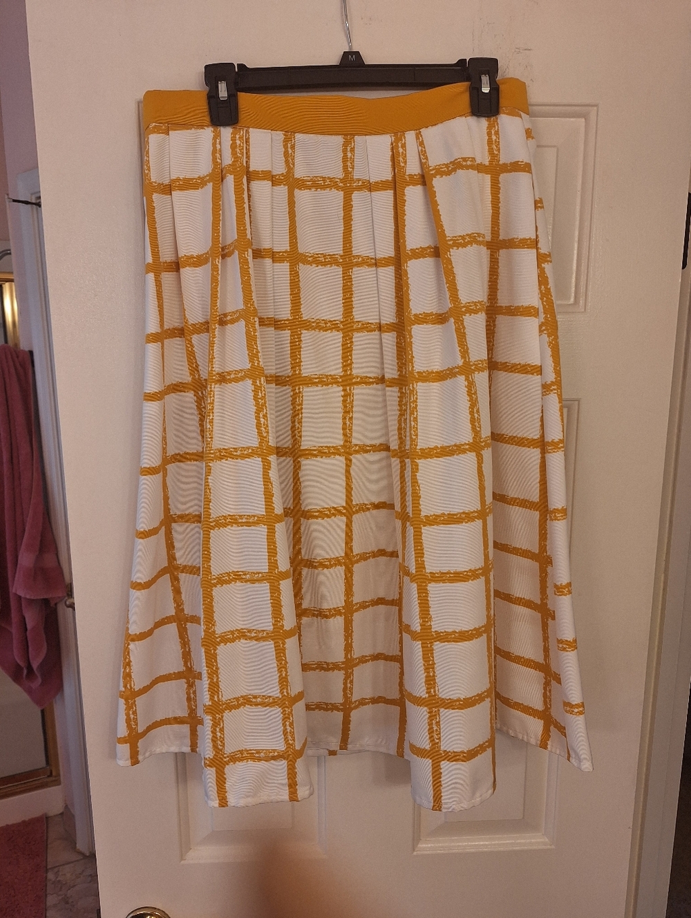 New York and Company Skirt - Picture 3 of 8